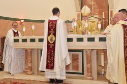 29 paroquia sao vito dedicacao altar054