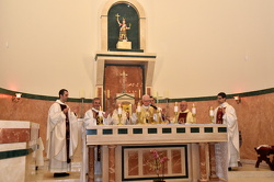 29 paroquia sao vito dedicacao altar069