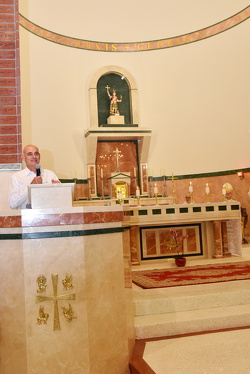 29 paroquia sao vito dedicacao altar078