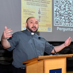 05 puc laudato si casa comum desafios realidades003.JPG