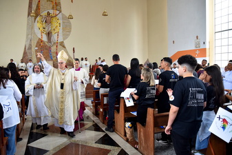 19 paroquia natividade senhor dedicacao altar007