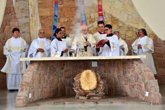 19 paroquia natividade senhor dedicacao altar036