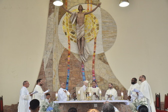 19 paroquia natividade senhor dedicacao altar061