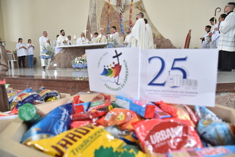 Dedicação da Igreja e do Altar da Paróquia Natividade do Senhor - Foto 2367