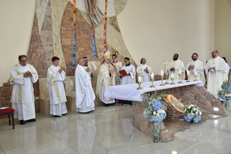 Dedicação da Igreja e do Altar da Paróquia Natividade do Senhor - Foto 2378