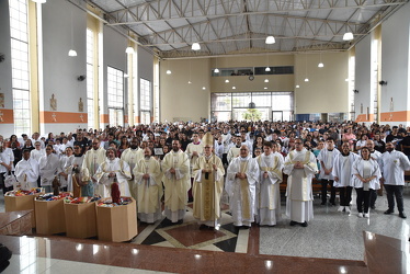 19 paroquia natividade senhor dedicacao altar079