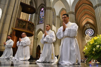 10 ordenacao sacerdotal arquidiocesana037 foto Luciney Martins