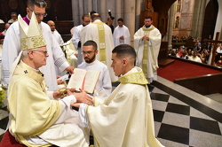 10 ordenacao sacerdotal arquidiocesana047 foto Luciney Martins