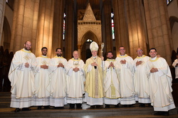 10 ordenacao sacerdotal arquidiocesana080 foto Luciney Martins