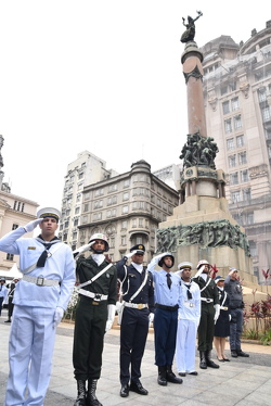 182ea45b-0ae5-4784-860b-457ec465f9ac