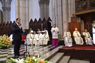 a1b06a62-5d9f-4bef-b0aa-a01f2e2d45d1