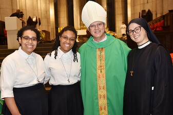 Missa de Posse no Ofício dos novos Bispos Auxiliares - Foto 4239