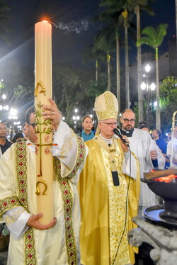 08 semana santa arquidiocesana vigilia pascal13