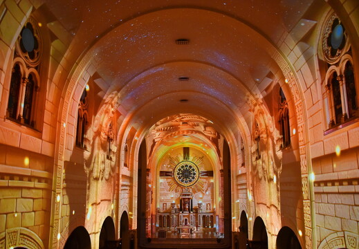 Espetáculo ALLUZ na Basílica de Sant'Ana