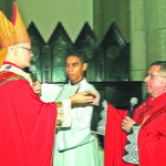 31052009 dom odilo posse walter caldeira cura catedral_foto Luciney Martins02.jpg